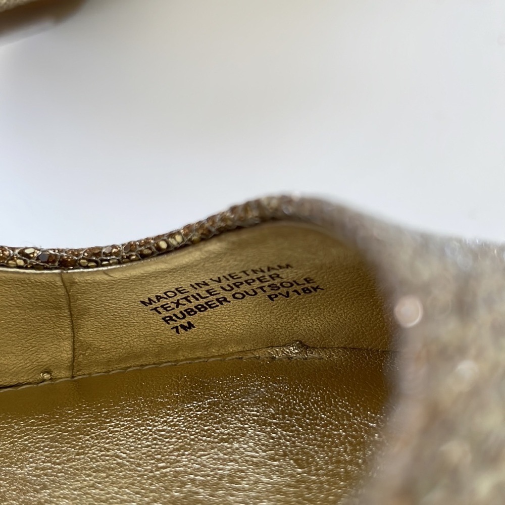Michael Kors Dorothy flex pump gold sequin fabric upper 7 - Picture 3 of 3